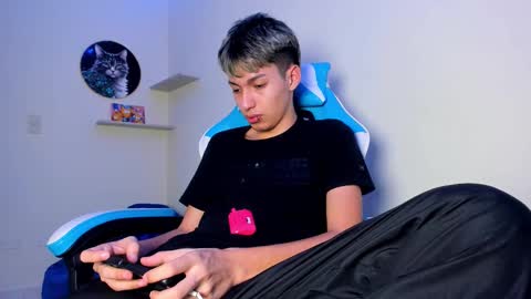 Snapshot of harry_jonshon69 chatting on February 2026 02:14:01 PM harry online show from February 2026 02:14:01 PM