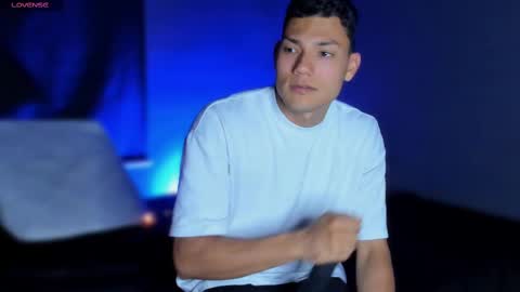 Snapshot of harrydavidsonx chatting on March 2025 03:52:01 PM ... online show from March 2025 03:52:01 PM