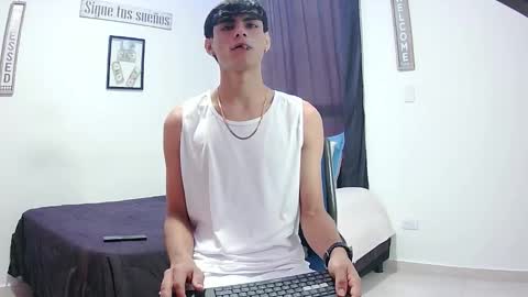 harry thomson online show from November 2025 01:48:01 PM