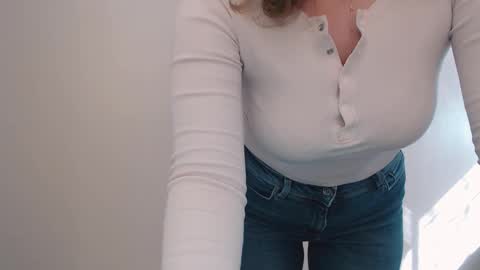 Snapshot of hartfoxx chatting on March 2025 08:55:01 AM hartfoxx online show from March 2025 08:55:01 AM