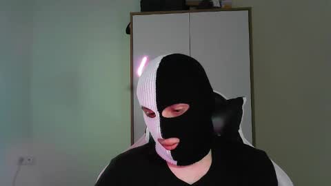 Two-Face online show from March 2026 10:09:01 PM