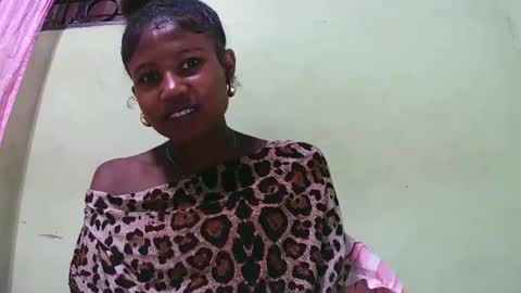 Snapshot of hasleyinah chatting on January 2026 03:25:02 PM hasleyinah online show from January 2026 03:25:02 PM