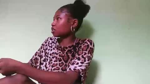 hasleyinah online show from March 2026 08:53:01 AM