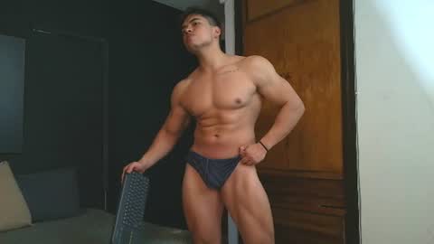 hat_guy01 online show from July 2026 10:06:02 PM