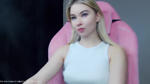 Anna online show from December 2025 10:42:02 AM