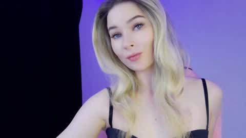 Anna online show from February 2026 12:26:01 PM