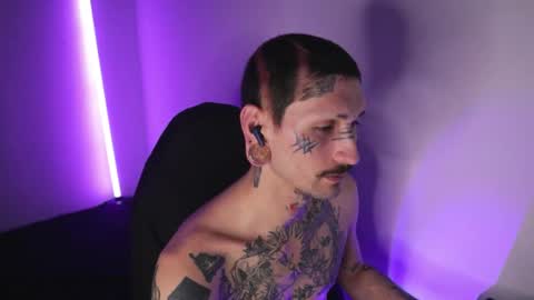 Snapshot of hatsumotokyoto chatting on March 2026 12:08:01 AM More content 2 online show from March 2026 12:08:01 AM