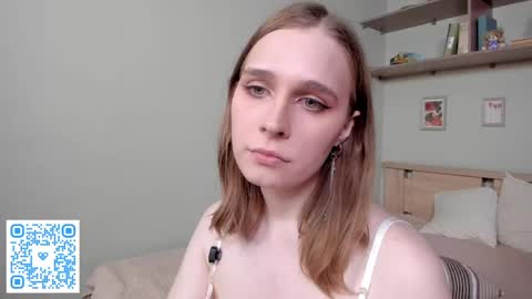 Mia online show from April 2026 02:23:02 PM