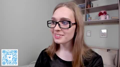 Mia online show from May 2026 03:54:01 PM