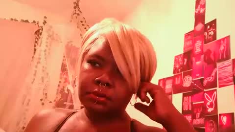 Snapshot of hawtchoc37 chatting on October 2025 10:45:02 AM hawtchoc37 online show from October 2025 10:45:02 AM