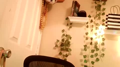 Snapshot of hawtchoc37 chatting on November 2025 11:20:02 AM hawtchoc37 online show from November 2025 11:20:02 AM