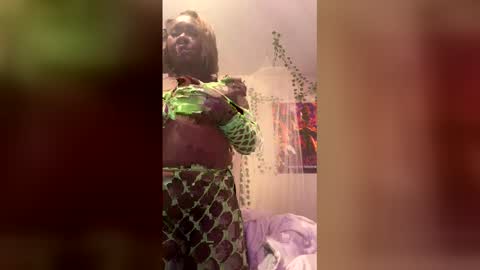 Snapshot of hawtchoc37 chatting on December 2025 05:23:01 AM hawtchoc37 online show from December 2025 05:23:01 AM