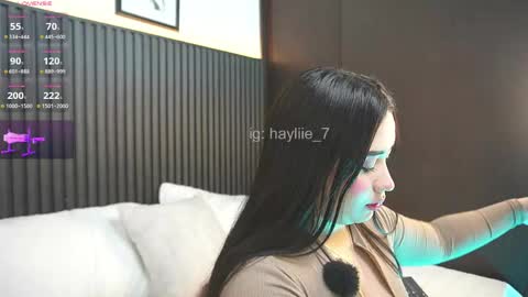 haylie  See you tonight at 8pm Colombia time online show from May 2026 05:38:01 AM