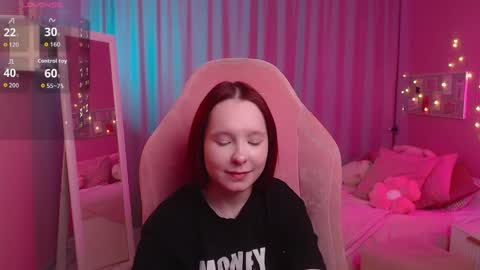 Mia online show from April 2026 07:39:01 AM