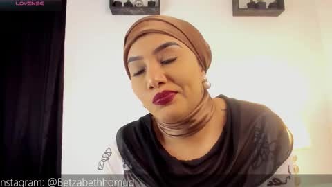 Snapshot of hayat_alcaraz chatting on February 2026 09:42:01 PM Hayat online show from February 2026 09:42:01 PM