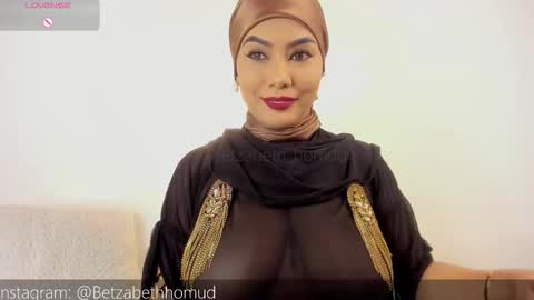 Snapshot of hayat_alcaraz chatting on February 2026 10:25:01 PM Hayat online show from February 2026 10:25:01 PM