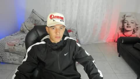 Snapshot of haydenn_boy chatting on October 2025 01:21:01 PM Hayen Boy online show from October 2025 01:21:01 PM