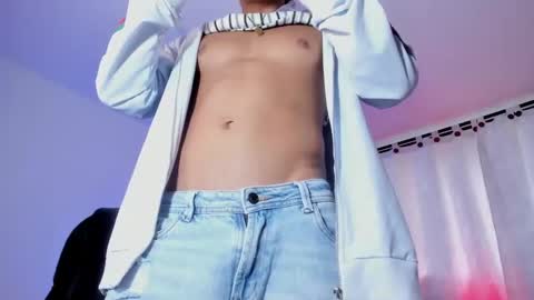 Snapshot of haydenn_boy chatting on October 2025 01:56:01 PM Hayen Boy online show from October 2025 01:56:01 PM