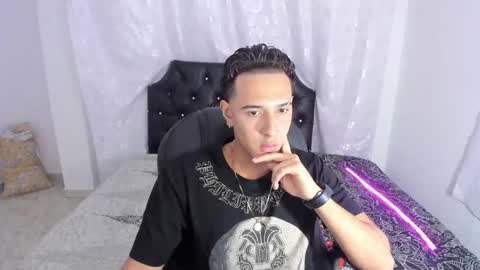 Snapshot of haydenn_boy chatting on October 2025 01:56:02 PM Hayen Boy online show from October 2025 01:56:02 PM