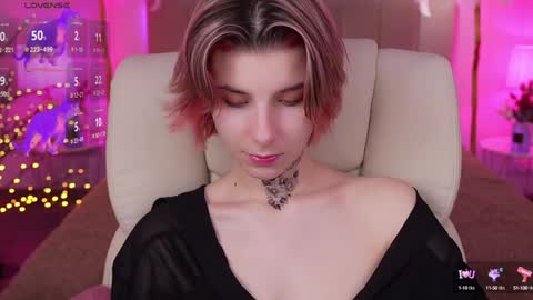 haylaamber online show from December 2024 05:50:02 PM