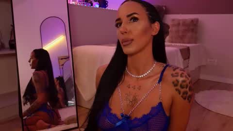 Hayley online show from January 2026 09:57:01 PM