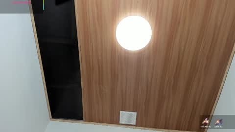 Snapshot of hazel_34 chatting on April 2026 09:06:01 AM hazel online show from April 2026 09:06:01 AM