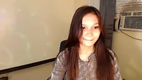 Snapshot of hazel_loves_you143 chatting on September 2025 05:30:01 AM hazel_loves_you143 online show from September 2025 05:30:01 AM