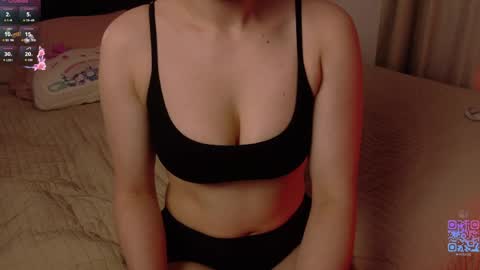 hazelhayess online show from May 2026 04:04:02 PM