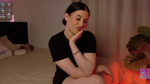hazelhayess online show from May 2026 03:44:02 PM