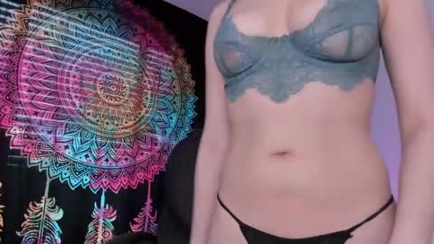 Snapshot of hazelkush00 chatting on February 2025 09:17:01 PM HazelKush online show from February 2025 09:17:01 PM