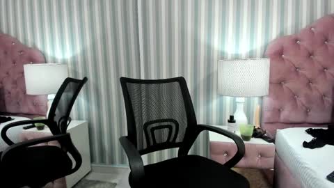 Snapshot of hazelmoret chatting on February 2025 05:31:01 PM HazelMoret online show from February 2025 05:31:01 PM