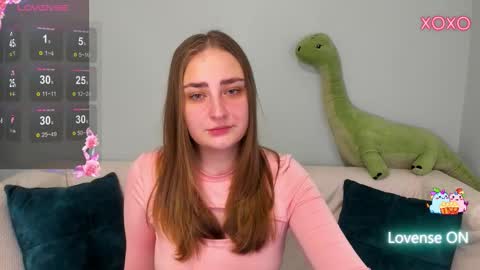 hazevee online show from February 2026 01:26:01 AM