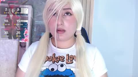 hazumi_tsu online show from May 2026 07:45:02 PM