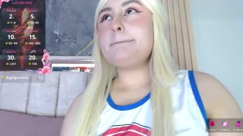 hazumi_tsu online show from July 2026 03:23:01 AM