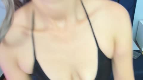 HEATHER  online show from November 2025 12:05:02 PM