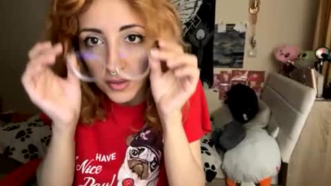 Snapshot of heavenlycreature chatting on July 2026 12:18:02 AM Diana online show from July 2026 12:18:02 AM