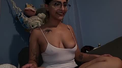 Snapshot of heavensbunny chatting on December 2024 04:45:01 AM heaven the muslim slut online show from December 2024 04:45:01 AM