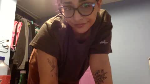 Snapshot of heavensbunny chatting on December 2024 01:37:02 AM heaven the muslim slut online show from December 2024 01:37:02 AM