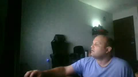 Heavy Rebell online show from June 2026 04:00:02 AM