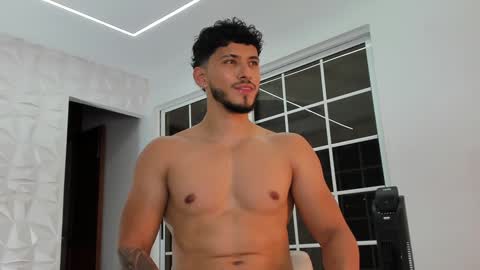 Snapshot of heavy_thor chatting on January 2025 03:25:02 AM Thor online show from January 2025 03:25:02 AM