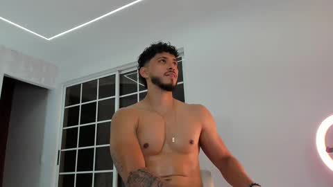 Snapshot of heavy_thor chatting on February 2025 12:15:01 AM Thor online show from February 2025 12:15:01 AM