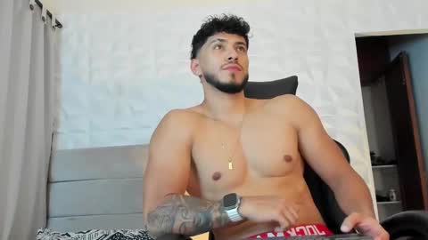 Snapshot of heavy_thor chatting on March 2025 11:31:02 PM Thor online show from March 2025 11:31:02 PM