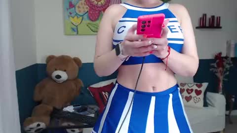 hebelongs2her online show from June 2026 07:38:02 PM