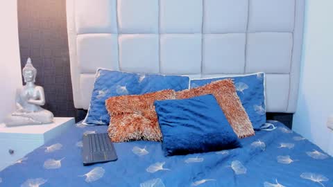 Keira Hecate online show from December 2024 05:32:01 PM