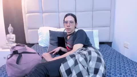 Keira Hecate online show from February 2025 07:21:01 PM