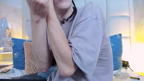 Keira Hecate online show from October 2025 08:33:01 PM