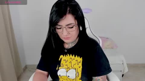 Snapshot of heey_kitty chatting on April 2026 02:29:02 PM IM EMY online show from April 2026 02:29:02 PM