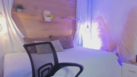 ANTARA REY online show from December 2024 10:01:01 PM