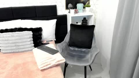 Heidi online show from February 2025 05:01:01 AM