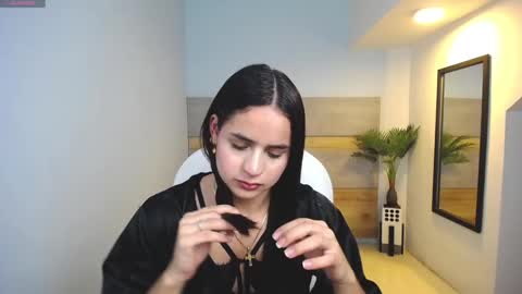 Heidy  online show from February 2025 07:27:02 PM